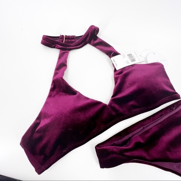 ✅ NWT Radio Fiji Velour 2PC Swimsuit Size Large TOP AND BOTTOM - Picture 6 of 16
